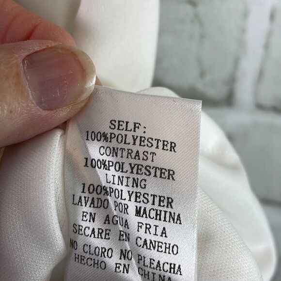 TCEC Women’s Romper Black White Slit Shoulder Size Small - Picture 12 of 13